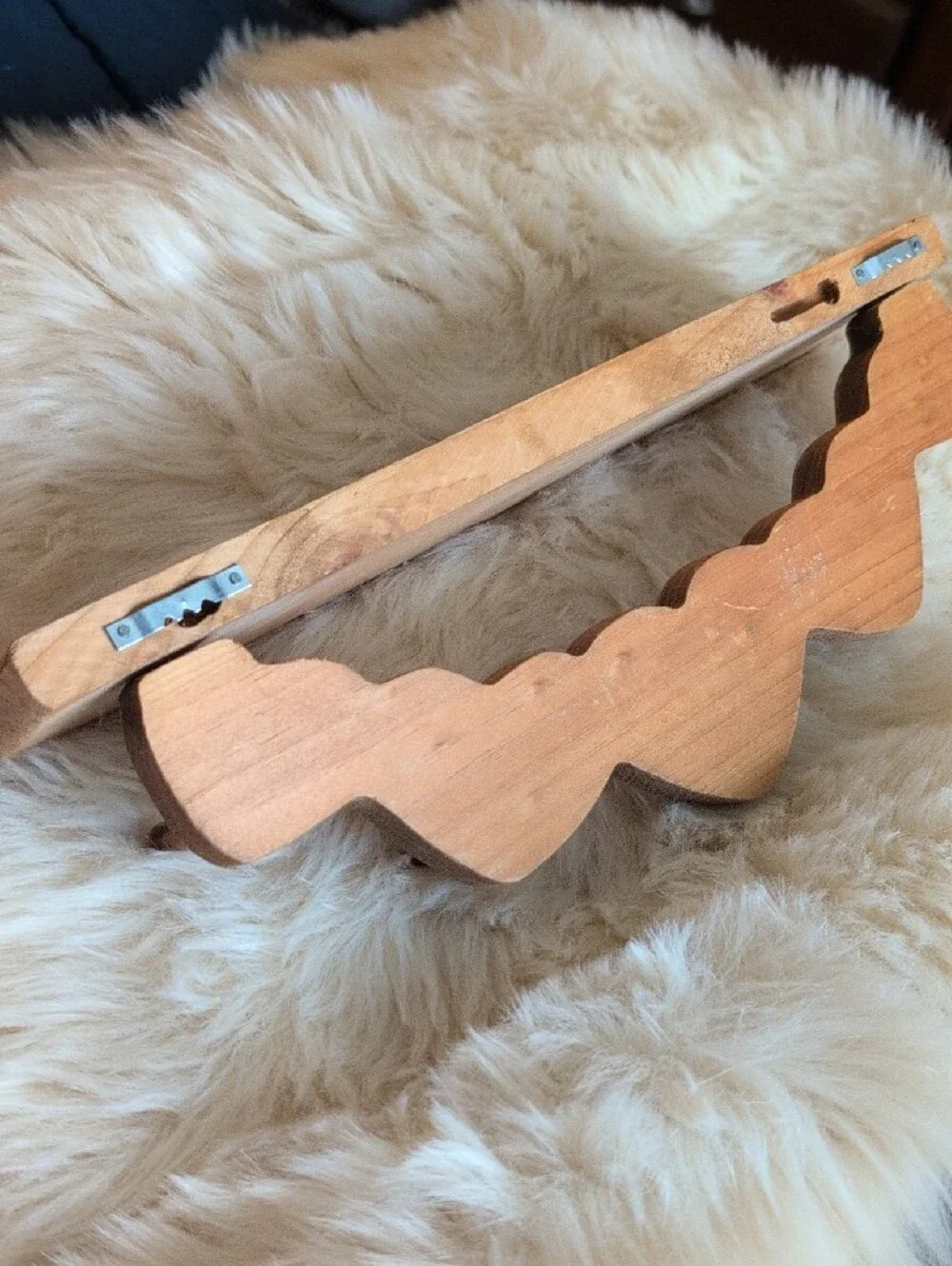 Wooden Wall Hook Rack in Natural Brown - Home Wall Decor